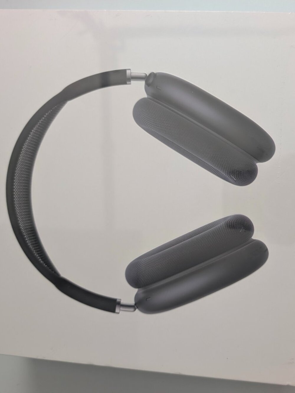 Apple AirPods Max Over-Ear Wireless Headphones – Space Gray